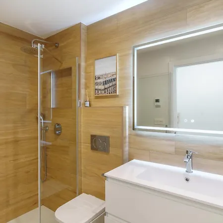 Monthly Triunfo I 1 Min From